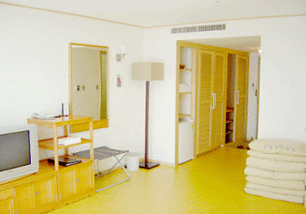 2014318c.jpg